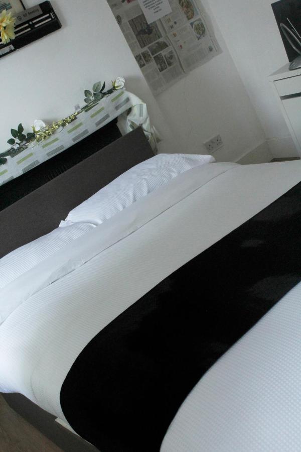 Cozy Rooms Or Apartment In London Townhouse Fast Links To Central エクステリア 写真