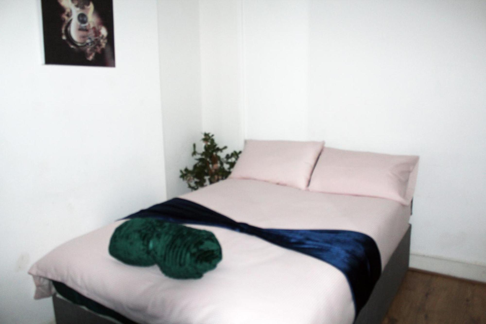 Cozy Rooms Or Apartment In London Townhouse Fast Links To Central エクステリア 写真